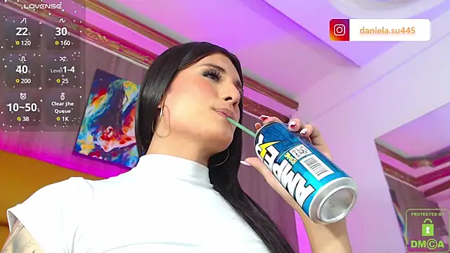 milan delrey online show from December 11, 2024, 8:07 pm