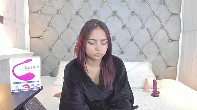 leigh-angels online show from December 30, 2024, 10:55 pm