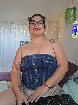 Juliietha servas online show from August 7, 2026, 8:22 pm