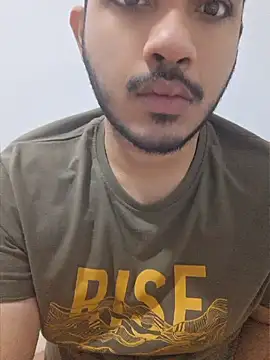 Snapshot of alesssterling chatting on March 13, 2026, 5:58 am alesssterling online show from March 13, 2026, 5:58 am