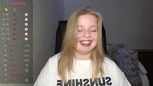 Angelic Lika online show from November 23, 2025, 3:23 pm