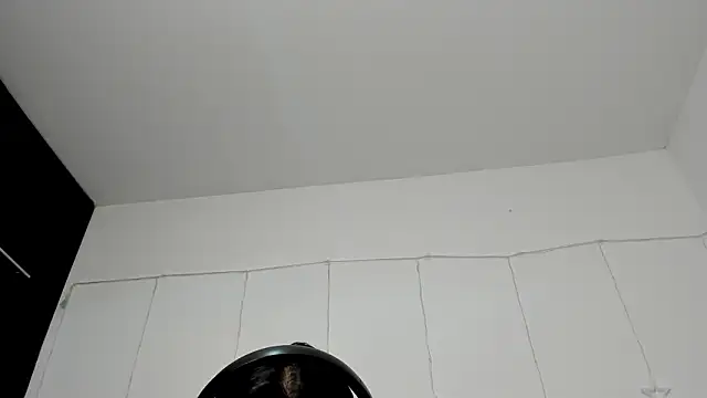 cami-01 online show from March 22, 2026, 3:37 pm