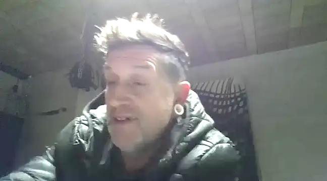 Snapshot of oopsxx chatting on January 29, 2025, 2:30 am oopsxx online show from January 29, 2025, 2:30 am