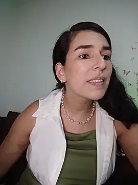 Snapshot of selem_hadid chatting on March 7, 2026, 10:40 pm selem hadid online show from March 7, 2026, 10:40 pm
