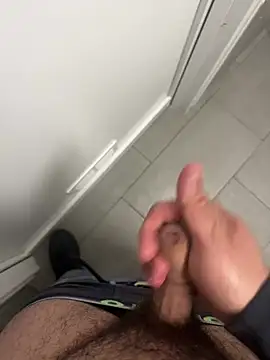 Snapshot of _themask_ chatting on March 13, 2025, 7:17 pm themask online show from March 13, 2025, 7:17 pm