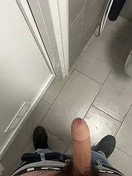 Snapshot of _themask_ chatting on March 17, 2025, 8:51 pm themask online show from March 17, 2025, 8:51 pm