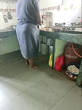 NEHA-DESHI online show from November 8, 2025, 8:25 am