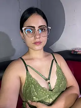 Azuna25 online show from February 28, 2026, 7:59 pm