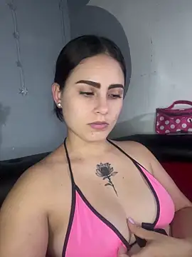 Azuna25 online show from May 31, 2026, 7:59 pm
