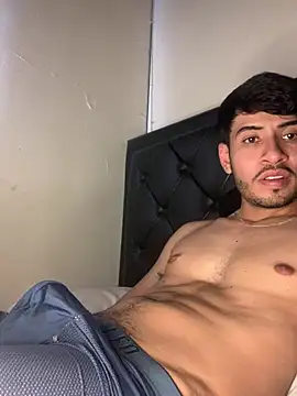 tom thick online show from March 25, 2026, 5:19 pm