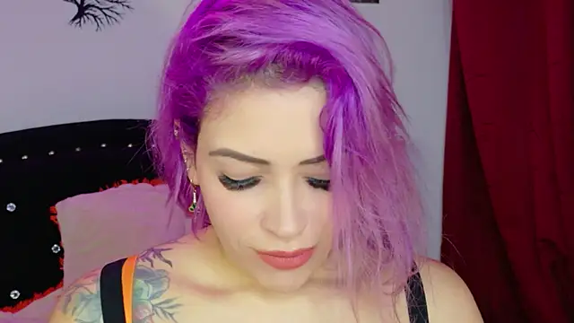 Snapshot of Natalia_Montoya chatting on May 18, 2026, 4:29 am Natalia Montoya online show from May 18, 2026, 4:29 am