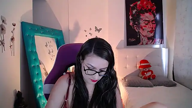 Snapshot of esmeraldaa230 chatting on September 30, 2025, 7:52 pm esmeraldaa230 online show from September 30, 2025, 7:52 pm