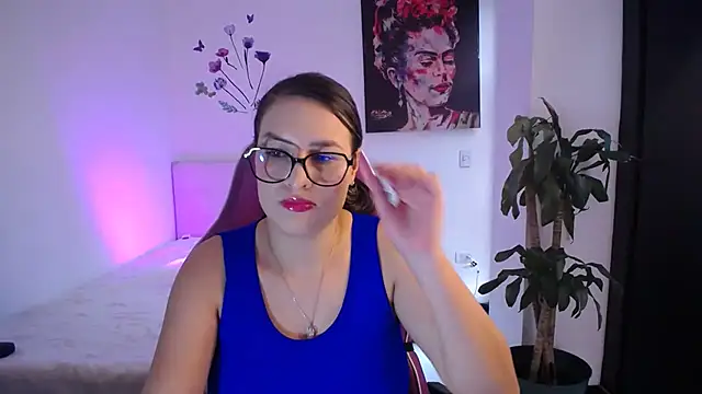 Snapshot of esmeraldaa230 chatting on March 1, 2026, 7:16 pm esmeraldaa230 online show from March 1, 2026, 7:16 pm