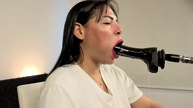 Anabel693 online show from April 26, 2026, 2:37 pm