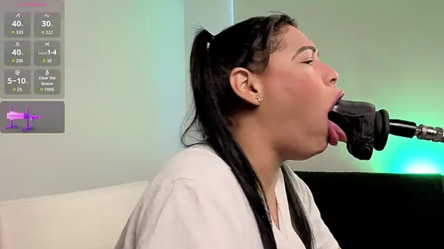 Anabel693 online show from May 8, 2026, 12:32 pm