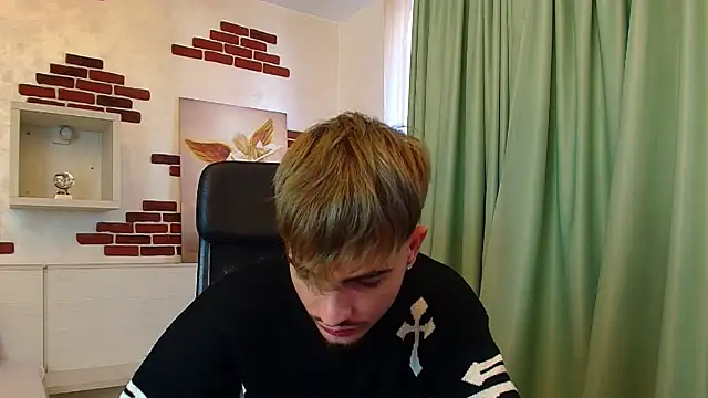 BrandonTate online show from October 10, 2025, 10:47 am