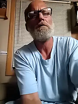 Snapshot of FloppyPickle4u chatting on February 24, 2026, 9:29 am FloppyPickle4u online show from February 24, 2026, 9:29 am