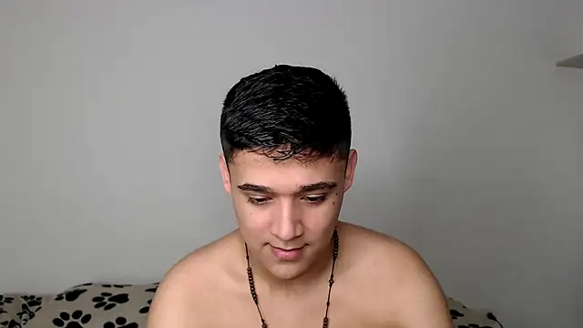 kaiine190 online show from November 9, 2025, 8:18 pm