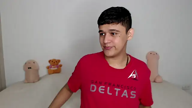 kaiine190 online show from November 25, 2025, 10:37 am