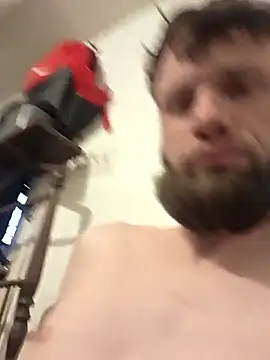 Snapshot of Talenjames4 chatting on December 15, 2025, 5:06 pm Talenjames4 online show from December 15, 2025, 5:06 pm