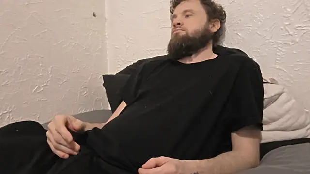 Snapshot of Talenjames4 chatting on March 3, 2026, 2:07 am Talenjames4 online show from March 3, 2026, 2:07 am