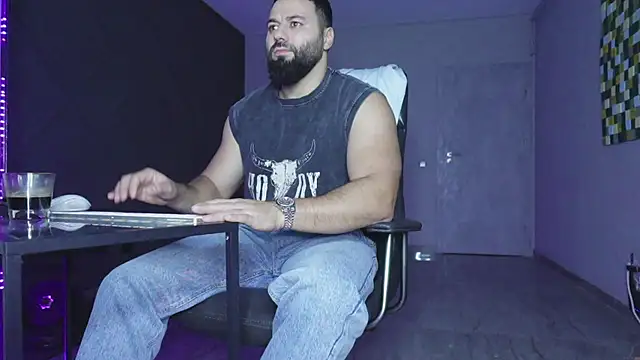 mattmasterss online show from December 22, 2025, 6:10 am