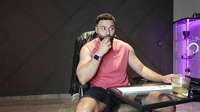 mattmasterss online show from May 5, 2026, 1:13 am