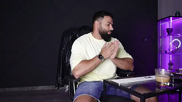 mattmasterss online show from May 14, 2026, 7:09 pm