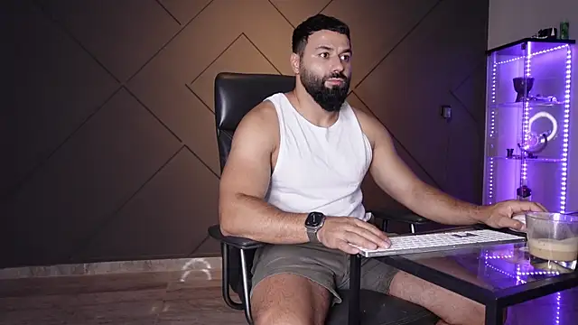 mattmasterss online show from June 10, 2026, 9:35 pm