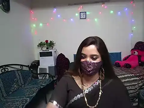 Arushisingh8888 online show from December 12, 2024, 11:50 am