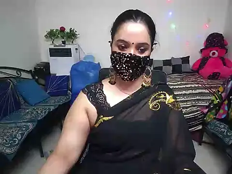 Arushisingh8888 online show from February 20, 2025, 1:40 pm