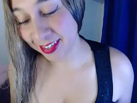 Dana idagiraldo37 online show from December 4, 2024, 1:09 pm