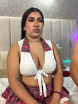 Liana Asaff online show from December 16, 2024, 7:54 pm