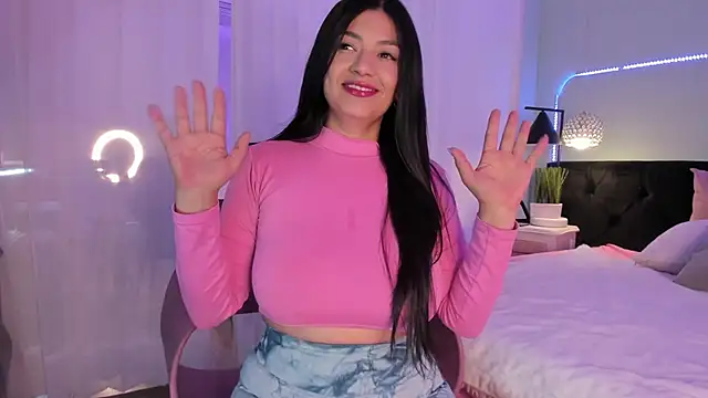 EvaaStevens online show from February 21, 2025, 11:44 am