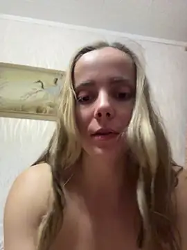 AlisaKissss online show from July 4, 2026, 8:04 pm