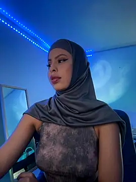 JannaNader12 online show from September 29, 2025, 10:47 pm