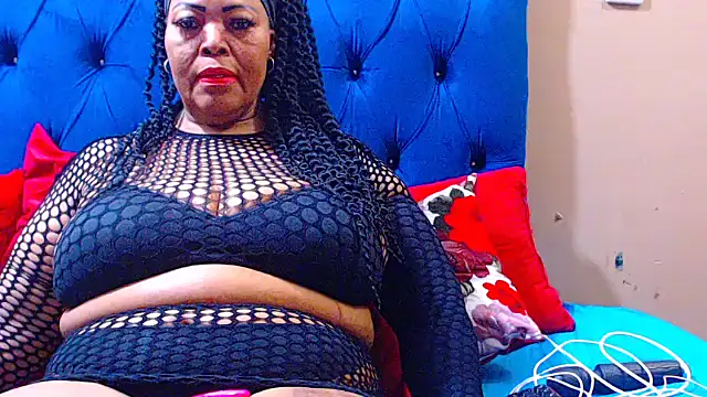 ebonycandy10 online show from November 13, 2025, 5:28 am