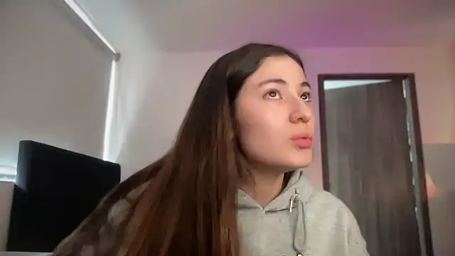 Snapshot of Princ3ssgabi chatting on October 17, 2025, 8:44 pm Princ3ssgabi online show from October 17, 2025, 8:44 pm