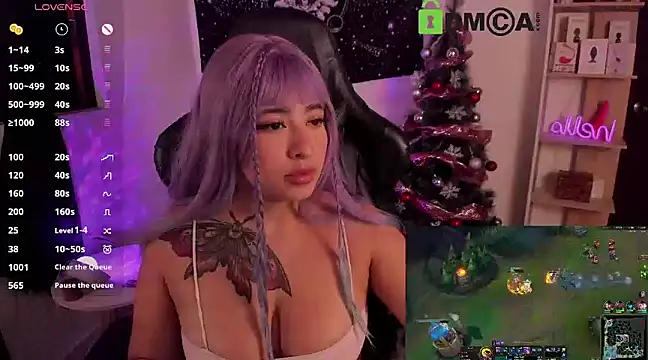 sweetcoralinee online show from December 28, 2024, 8:26 am
