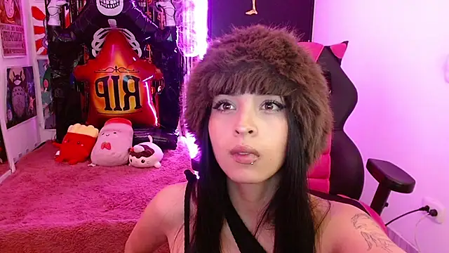 Kind Scarlett online show from October 24, 2025, 1:24 am