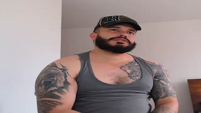 alexandergranda71 online show from December 28, 2024, 10:34 pm