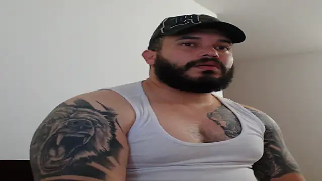 alexandergranda71 online show from January 13, 2025, 1:28 pm