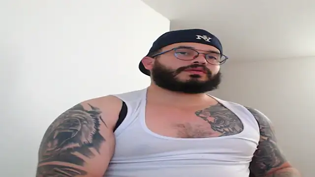 alexandergranda71 online show from January 23, 2025, 9:18 pm