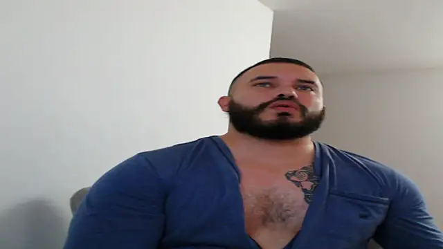 alexandergranda71 online show from February 1, 2025, 4:11 pm