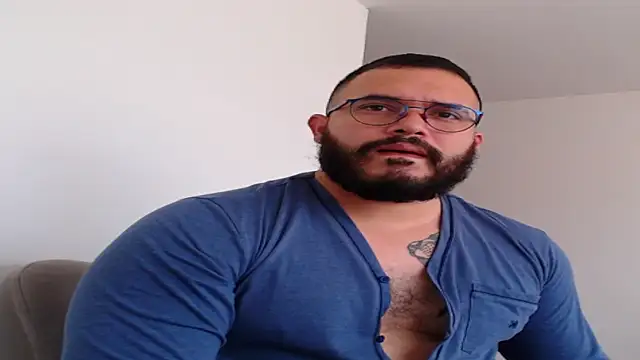 alexandergranda71 online show from February 2, 2025, 3:39 pm