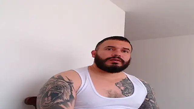 alexandergranda71 online show from February 11, 2025, 3:51 pm