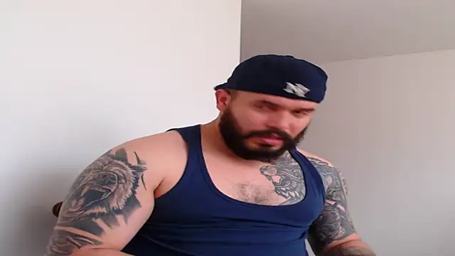 alexandergranda71 online show from February 16, 2025, 3:59 pm