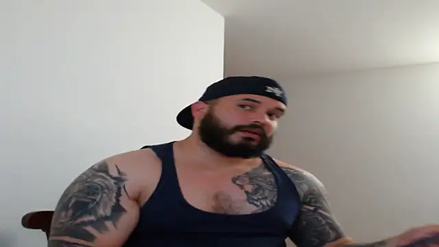 alexandergranda71 online show from February 16, 2025, 9:27 pm