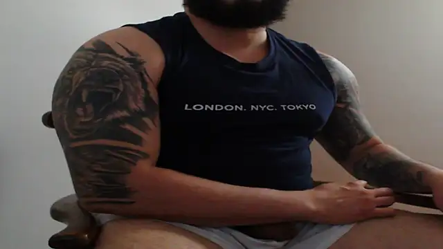 alexandergranda71 online show from March 5, 2025, 12:16 am