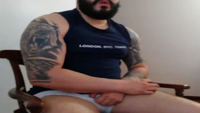 alexandergranda71 online show from March 5, 2025, 3:51 pm